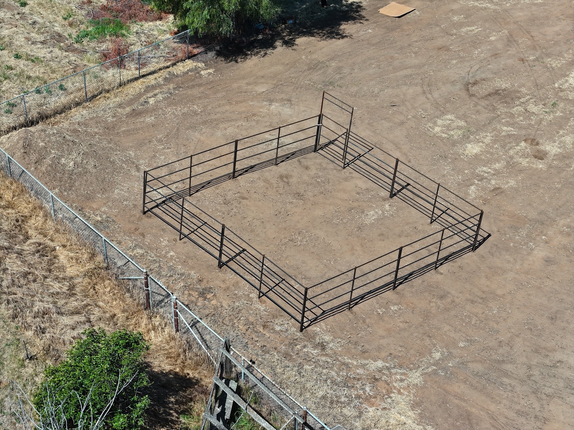 Premium Pens For Horses in Norco, California