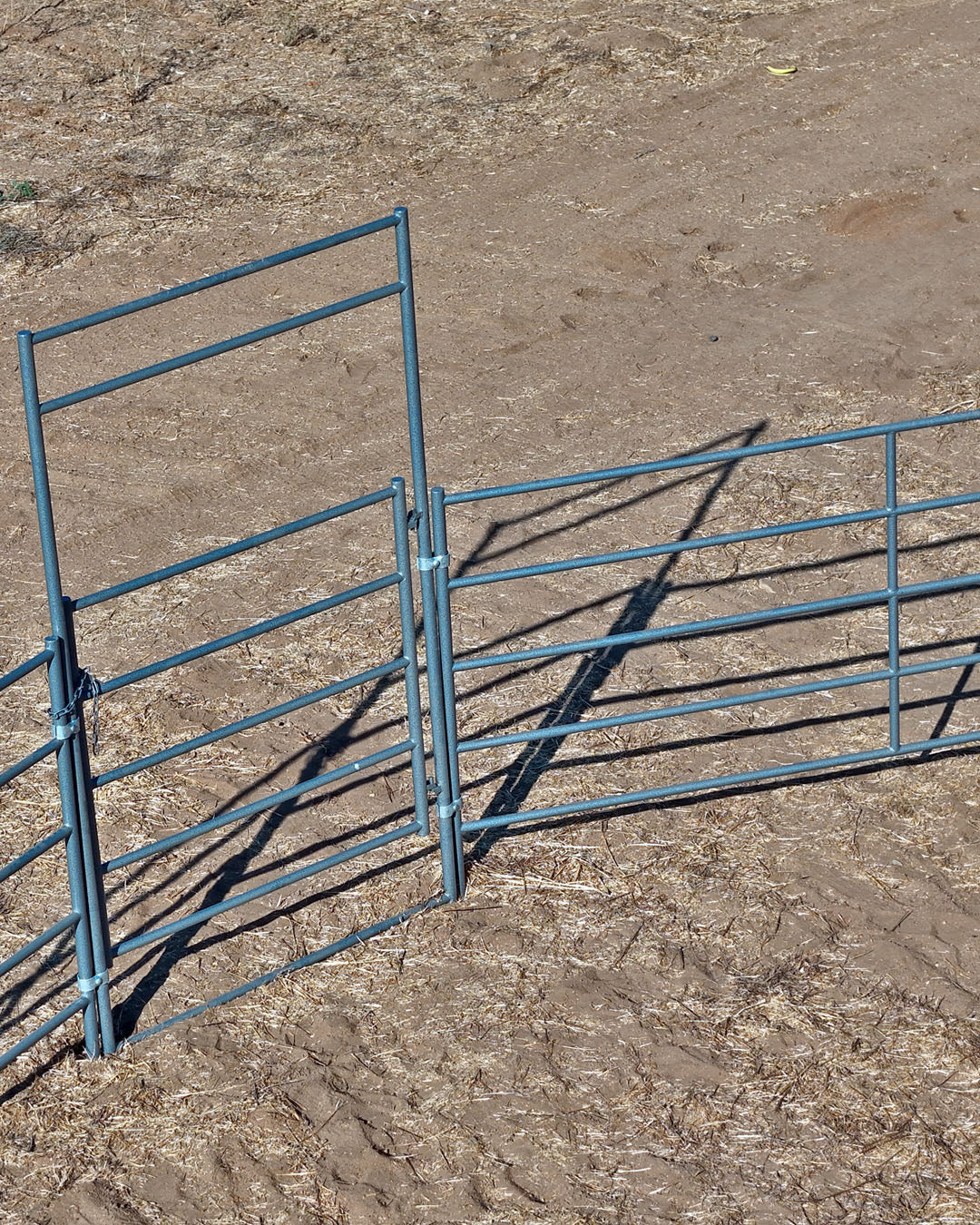 round pen gate