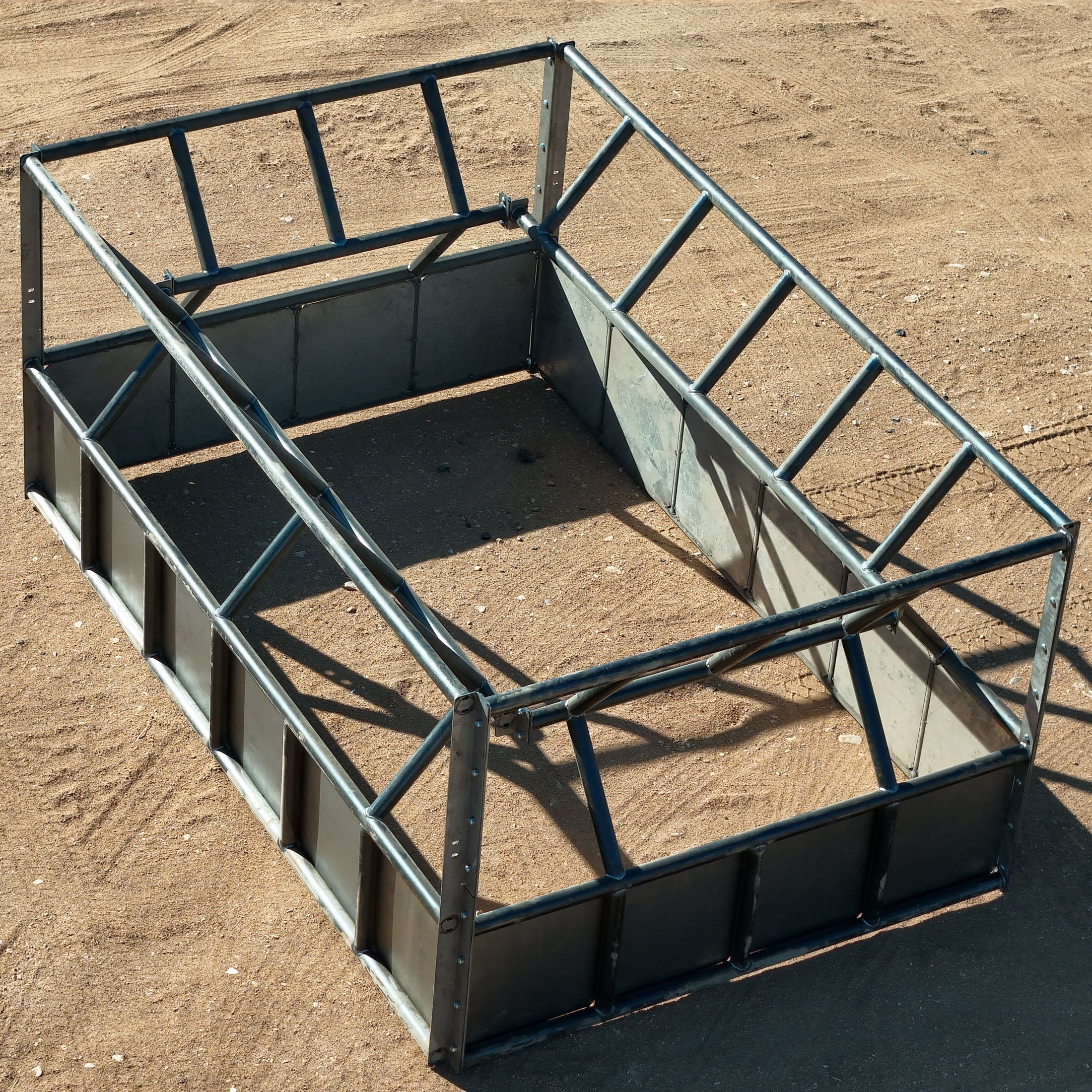 4x8 Heavy Duty Big Bale Cattle Feeder