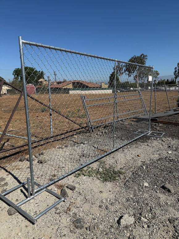 Free Standing 6′ x 12′ Temporary Chain Link Fence Panel | For Sale