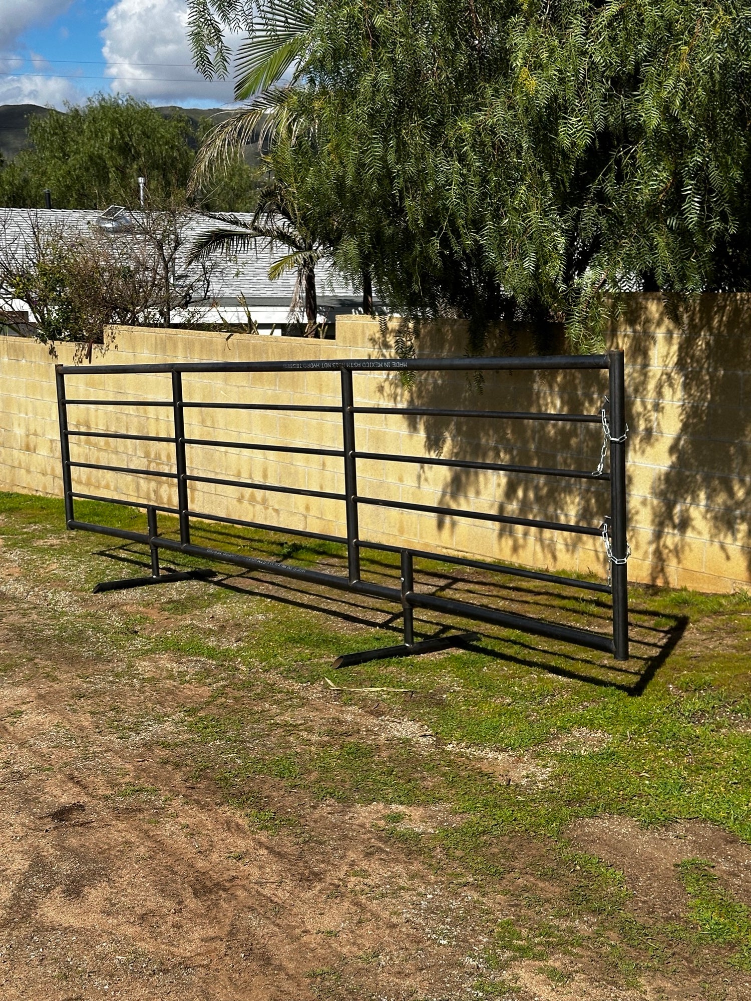 20ft Cattle Livestock Panels 2-3/8" 14 Gauge - Freestanding with Detachable Feet